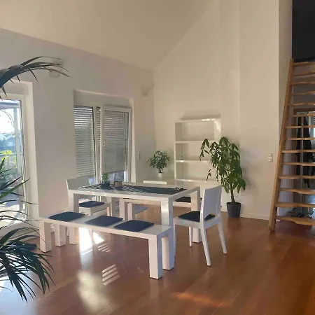 Apartmán Dachwohnung Mit Sonnenterrasse Floersheim am Main